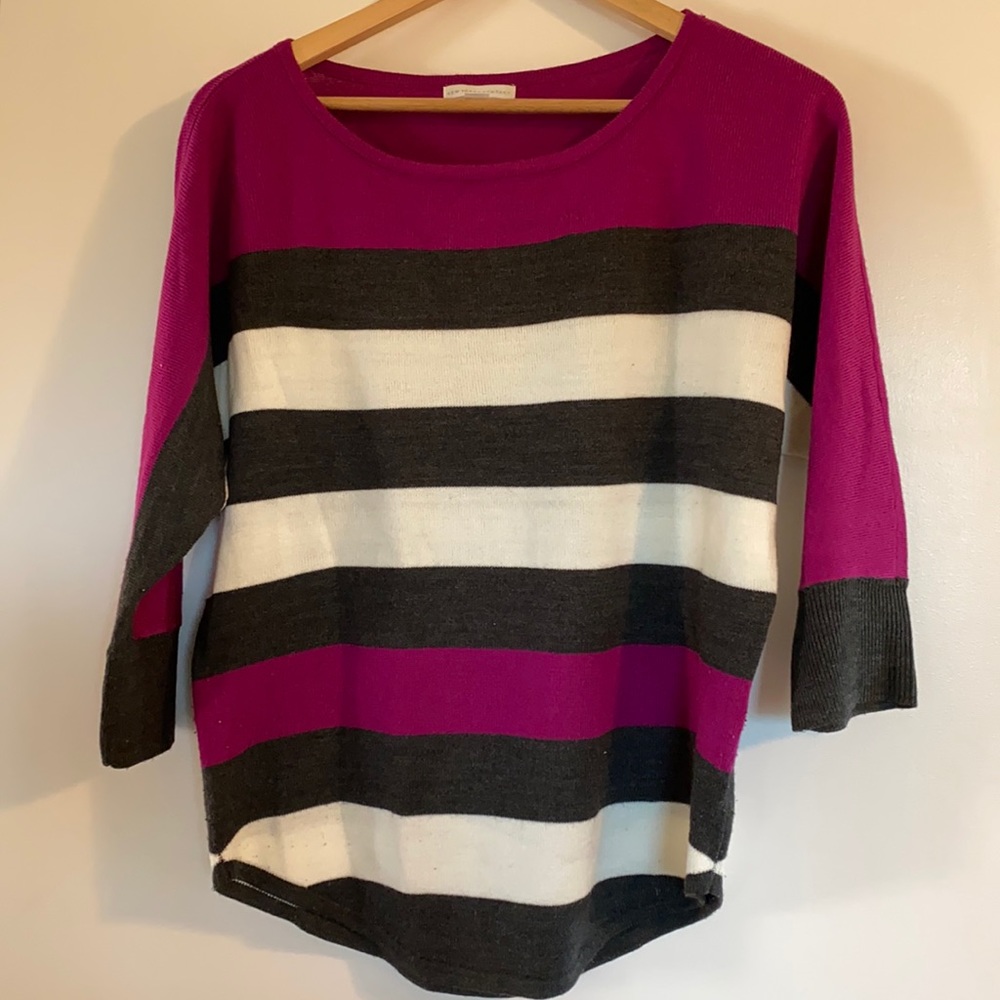 New York and Company light sweater (size medium)